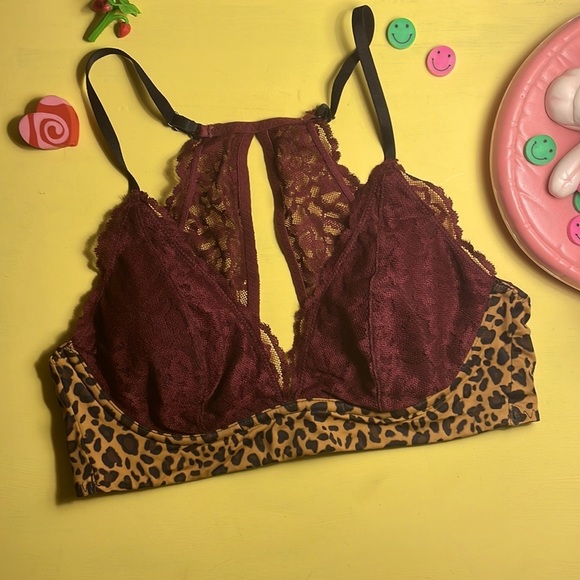 PINK (Victoria’s Secret) Lightly Lined Bra. Size S. Cheetah Print Burgundy 🍰🐆 - Picture 3 of 7